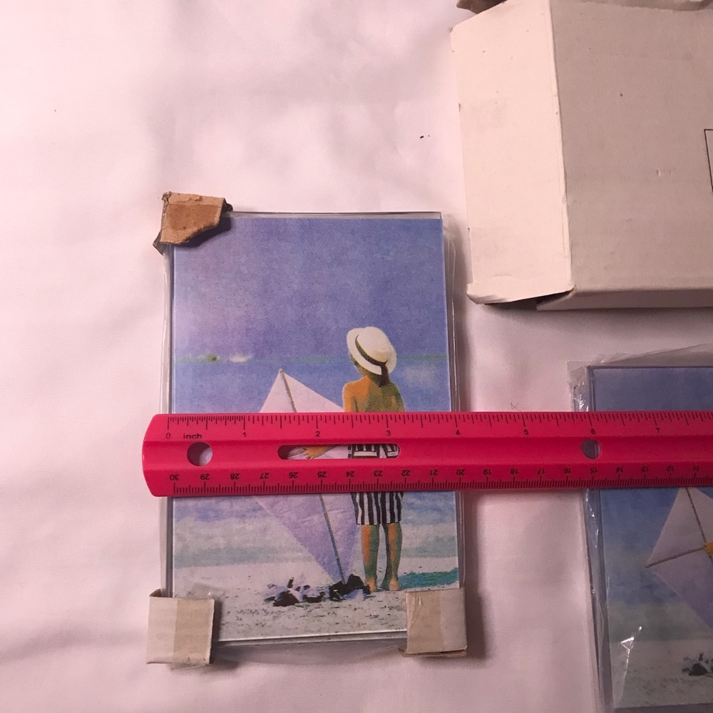 NWT LTD Magnetic Picture Frames Set of 7 - Picture 4 of 7